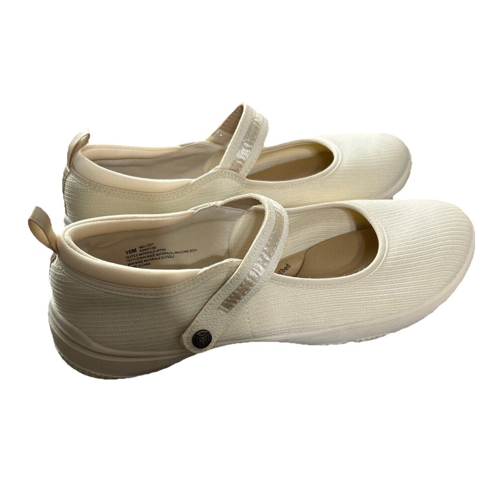 J Sport Shoes Womens 10m Beige Memory Foam Countoured Arch Footbed